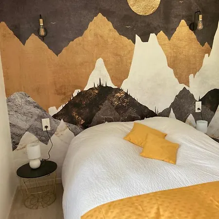 La Petite Maison-les Logis D'agaliaure Château-Verdun