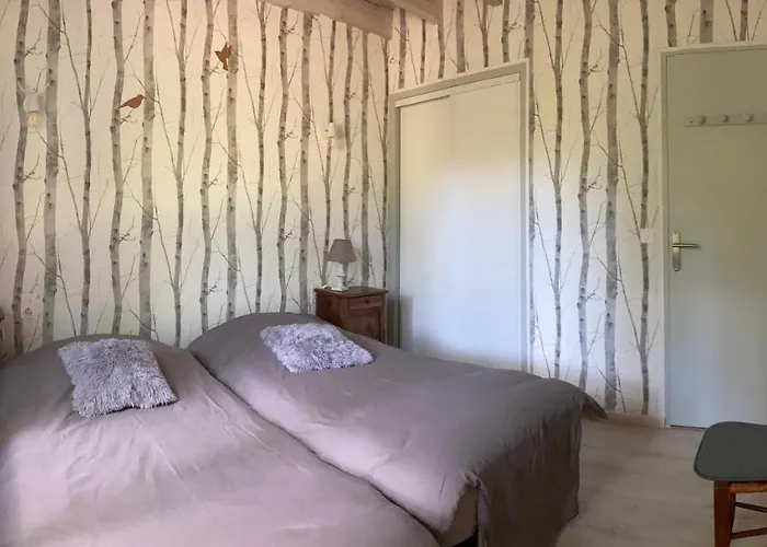 La Petite Maison-les Logis D'agaliaure *