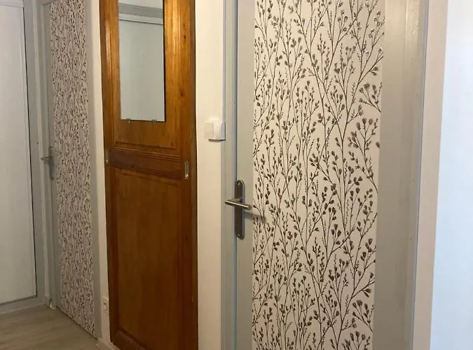 La Petite Maison-les Logis D'agaliaure Дом отдыха Chateau-Verdun