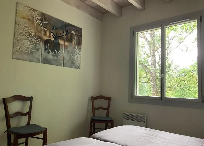 La Petite Maison-les Logis D'agaliaure *